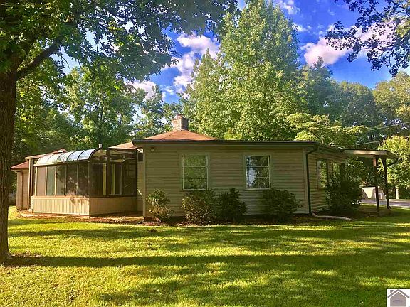3rd image of 275 Horseshoe Dr