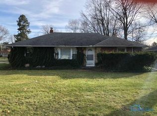 305 Martindale Rd, Bowling Green, OH 43402