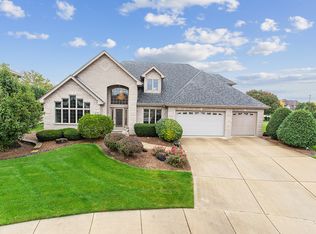 17245 Pointe Dr, Orland Park, IL