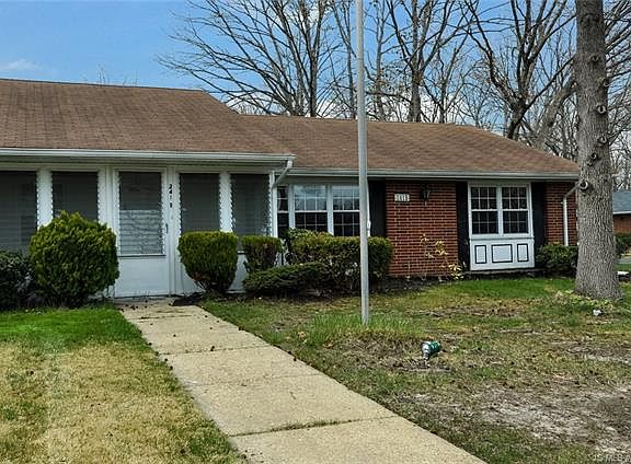 2nd image of 241B Huntington Dr #100B