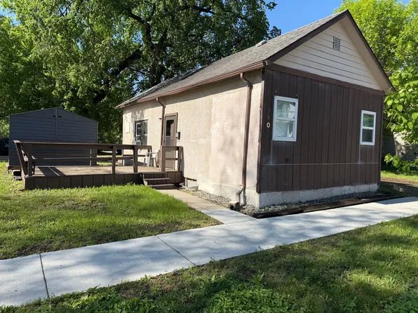 710 10th Ave N, Fargo, ND 58102