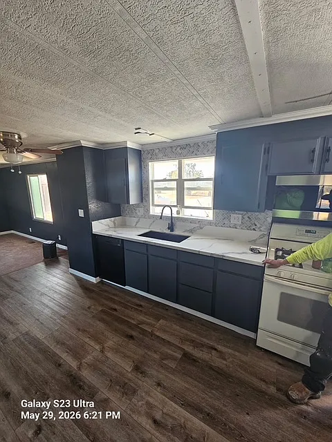 3 bed, 1440 sqft, $2,400 — Photo 4