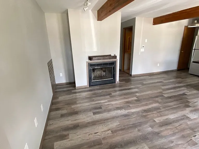 2163 Indianola Ave — Photo 33