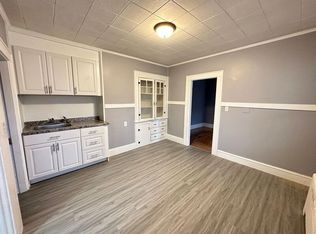 561 Silver St APT 2, Manchester, NH 03103