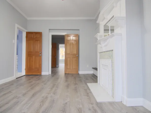 446 Bainbridge Street image 4 of 17