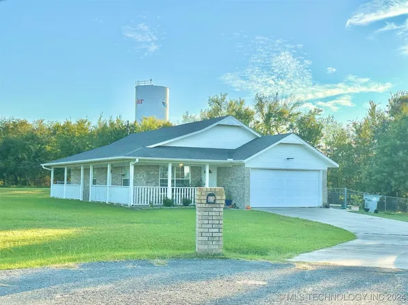 1600 E Willow Dr, Stigler, OK 74462