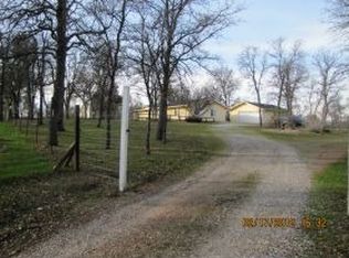 21194 Falling Oaks Rd, Redding, CA 96003