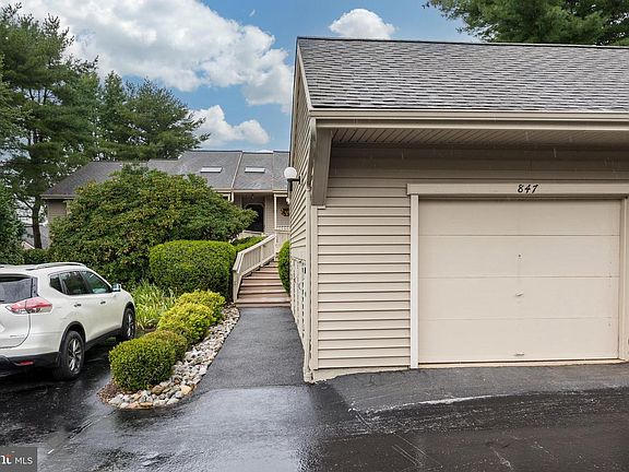2nd image of 847 Jefferson Way