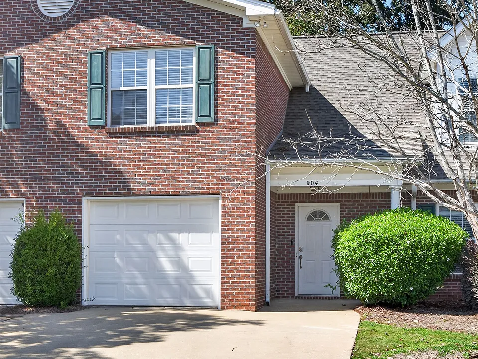2428 E University Dr #904