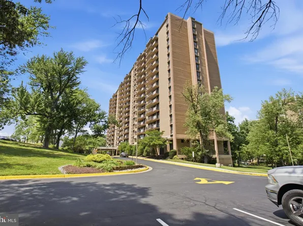 6100 Westchester Park Dr APT T8, College Park, MD 20740