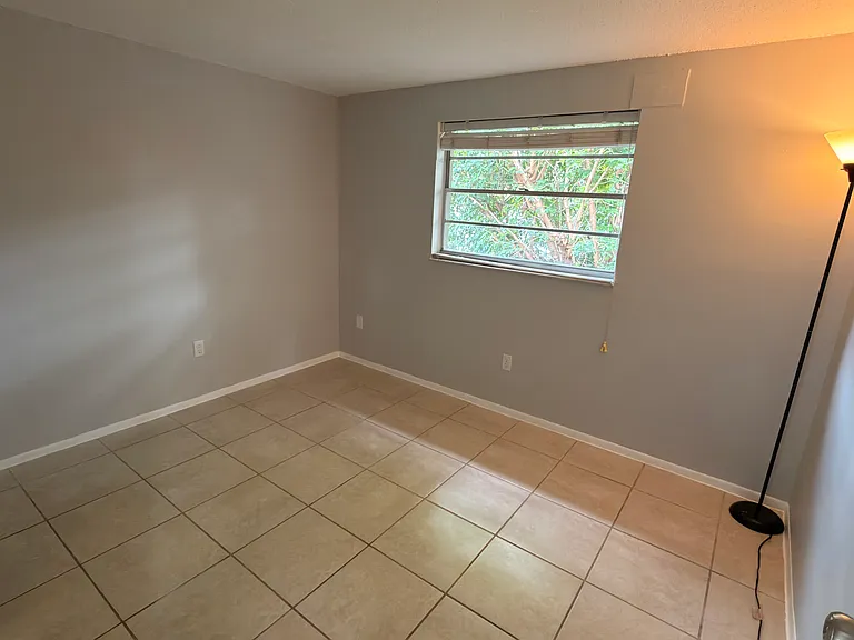 1116 Grantwood Ave — Photo 14