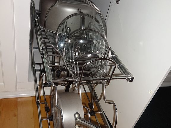 Cabinet organizers 
