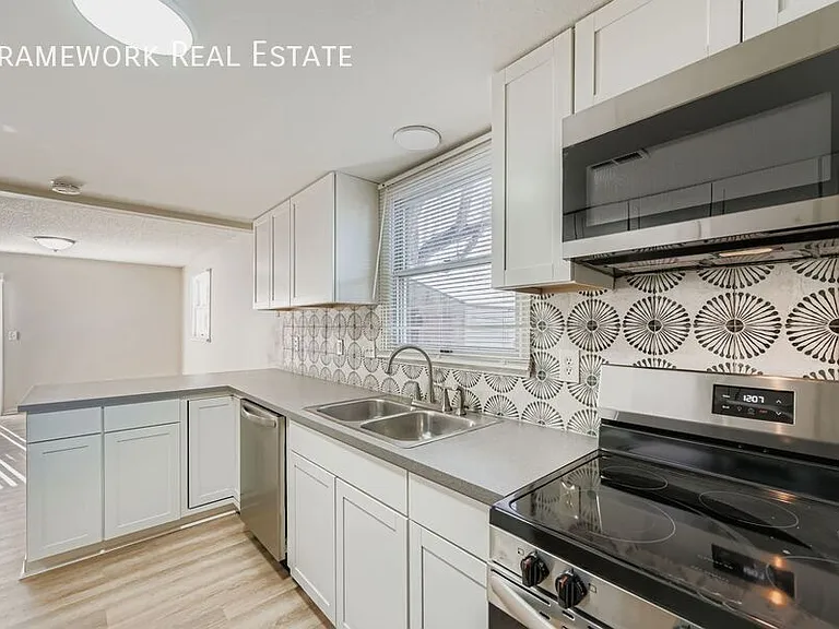 141 E Longs Peak Ave — Photo 6
