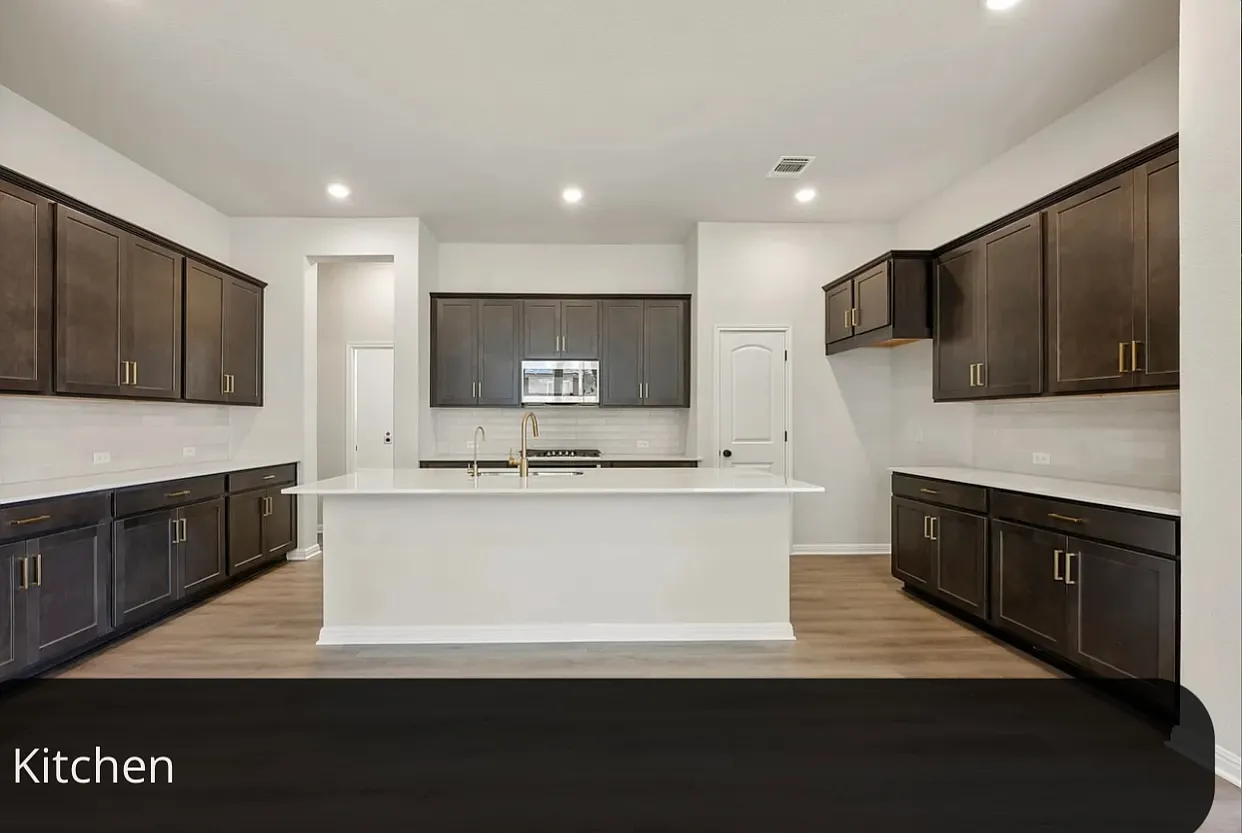 3 bed, 1923 sqft, $2,395 — Photo 1