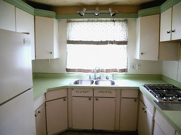 5th image of 1712 Belmont Blvd