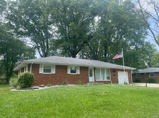 103 Mary Dr, Troy, IL