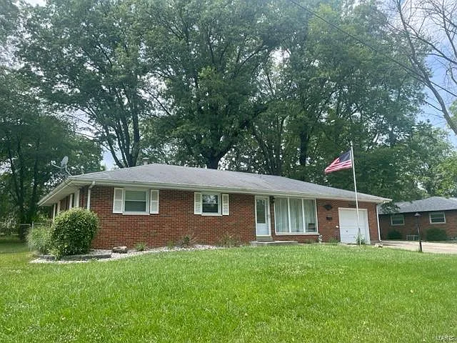 103 Mary Dr photo 1