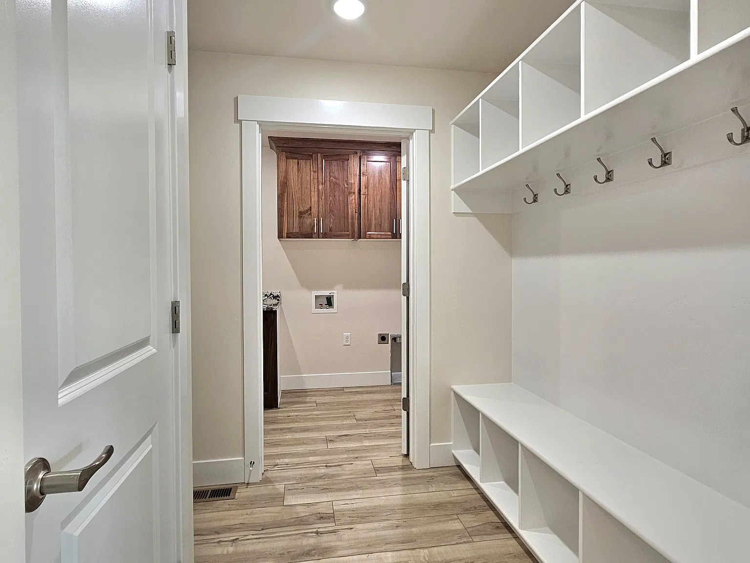 3 bed, 1607 sqft, $2,350 — Photo 4