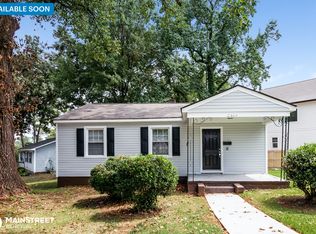 2519 Columbus Cir, Charlotte, NC 28208