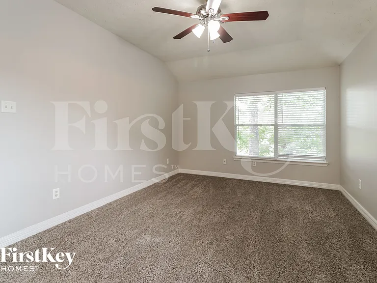 21613 Anvil Ln — Photo 10