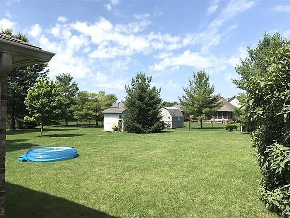 2nd image of 858 Polley Dr
