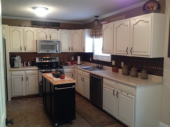 5th image of 129 Stoney Brook Dr