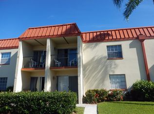 10365 Paradise Blvd APT 6, Treasure Island, FL 33706