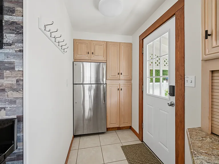 11 Cedar Dr — Photo 6