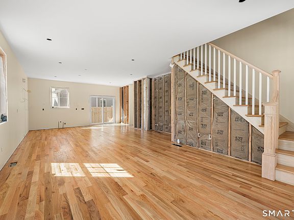 2nd image of 30 Ivy Hill Road #30