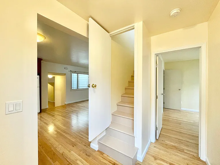 405 Lisbon St — Photo 35