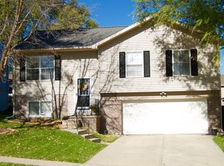 17712 Margo St, Omaha, NE 68136