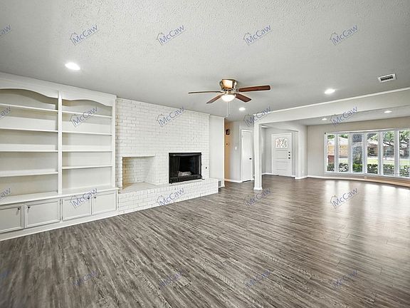 5th image of 2201 Briarwood Blvd
