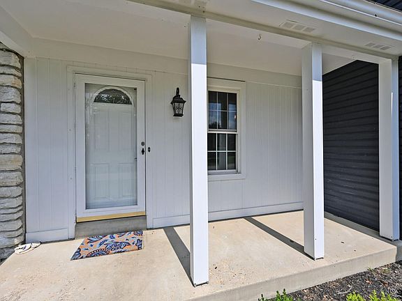 4th image of 4851 Brantford Ct