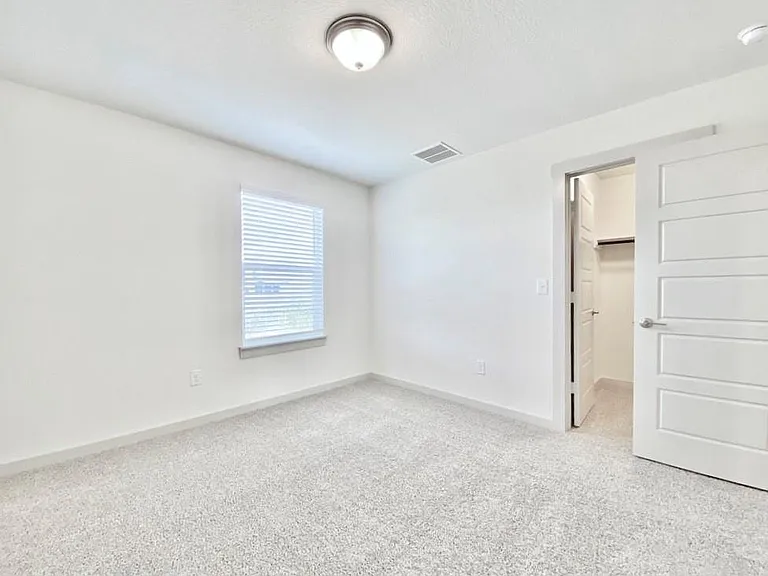 1837 Bonham Ln — Photo 22