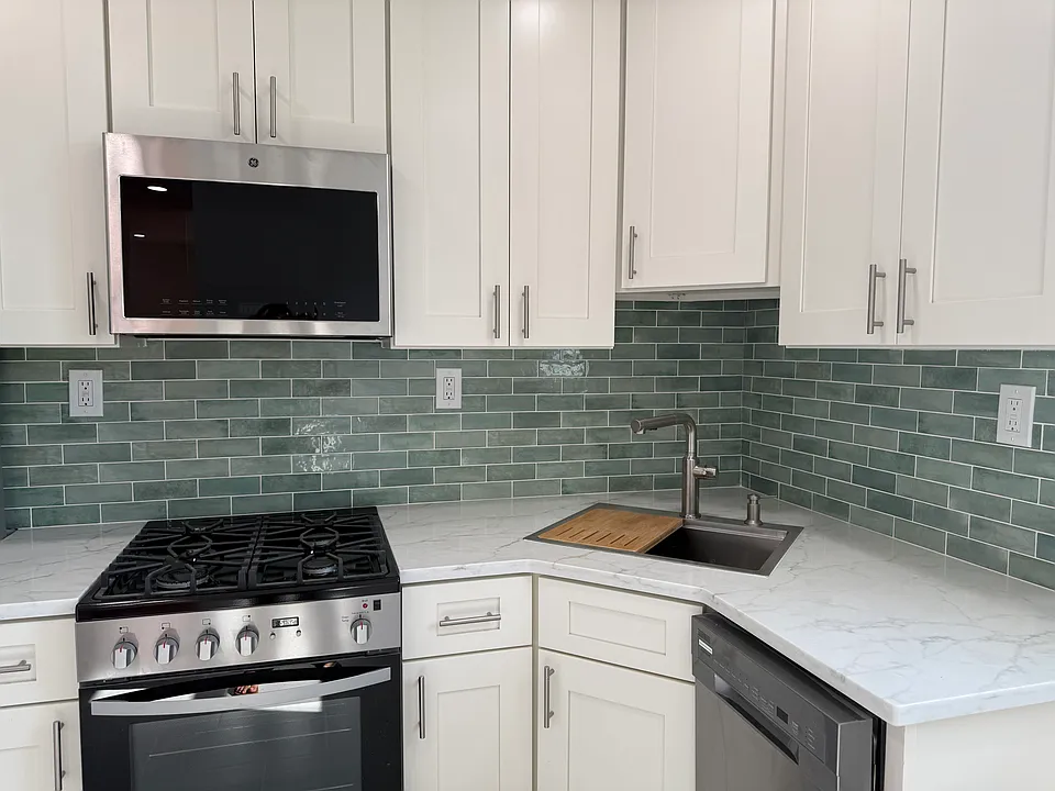 518 Asbury Ave #2
