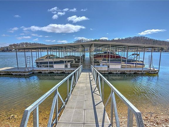 The dock has a 12X36' boat slip and swim platform.