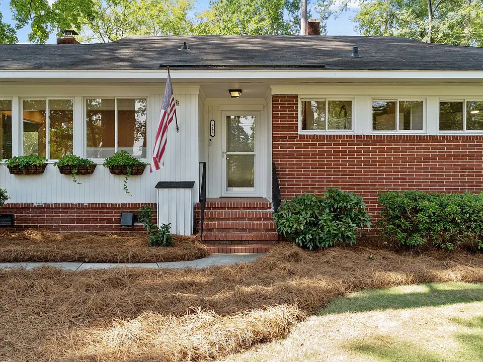 411 Ashland Dr