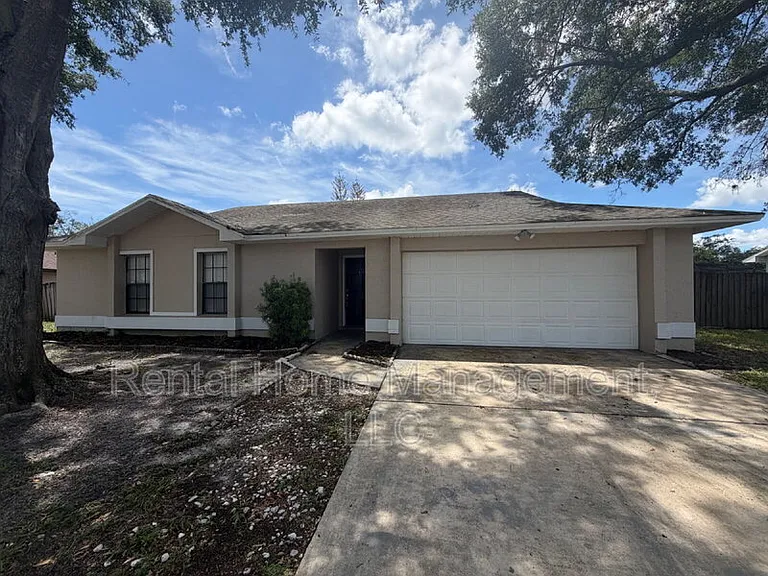 149 Hazel Blvd — Photo 1