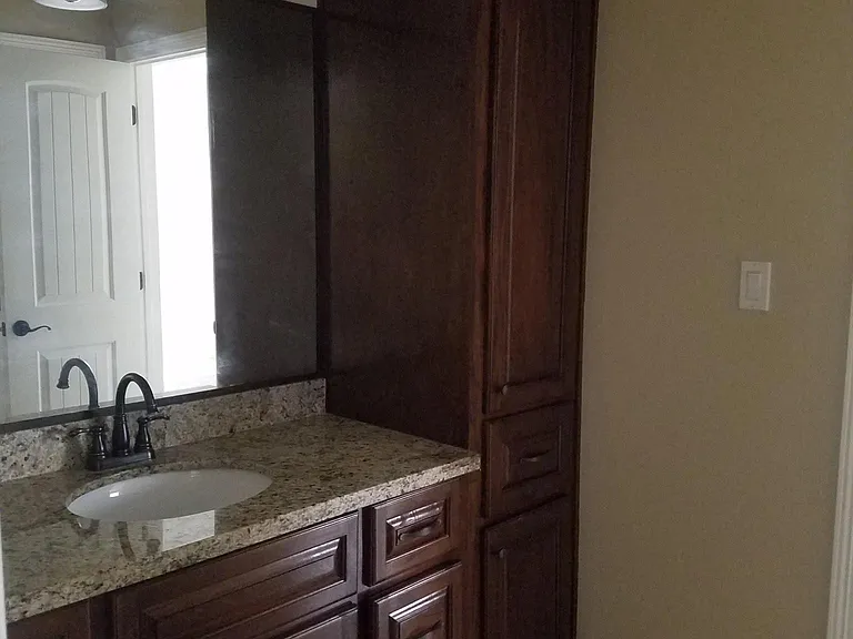 1425 White Oak Dr W — Photo 12