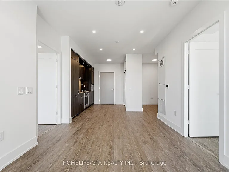 858 Dupont St #802 — Photo 16