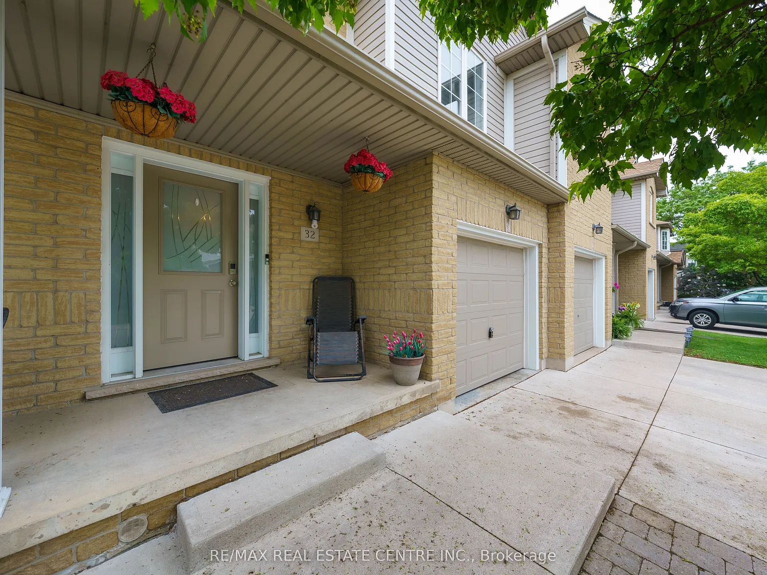 4 bed, $2,700 — Photo 2