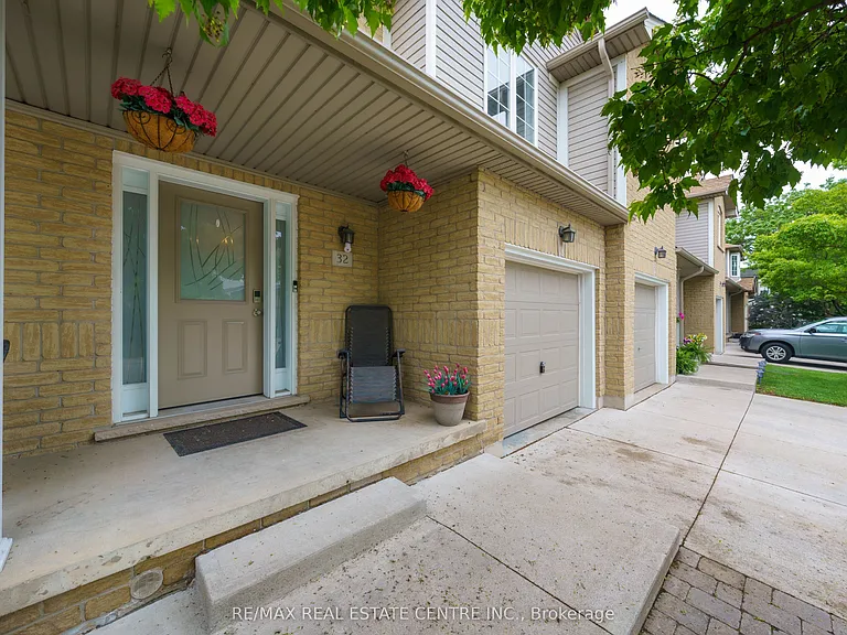 76 Frances Ave #32 — Photo 2