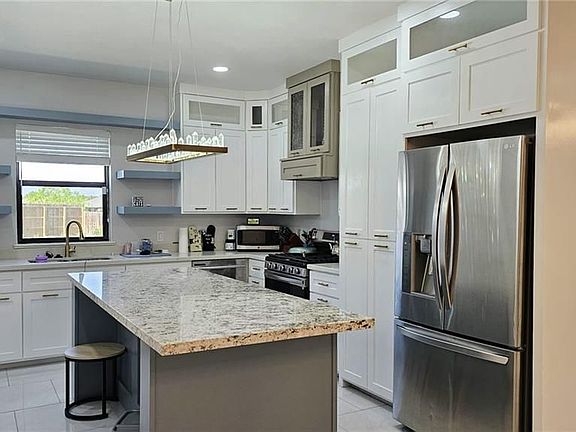 4th image of 2831 Garman St