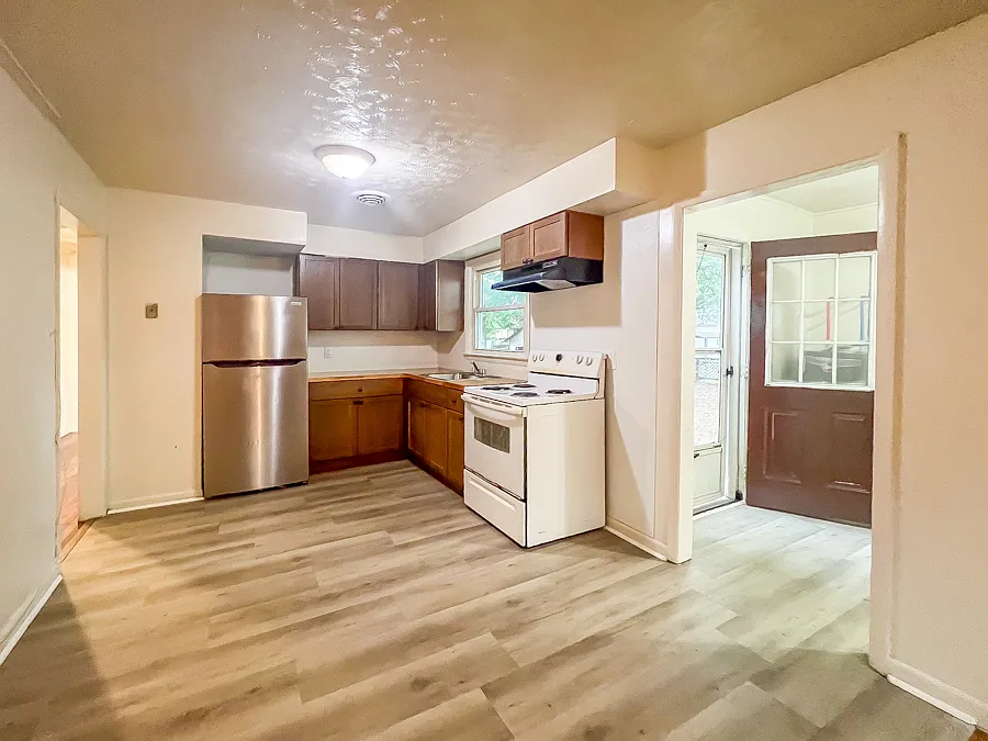3 bed, 1150 sqft, $1,499 — Photo 4