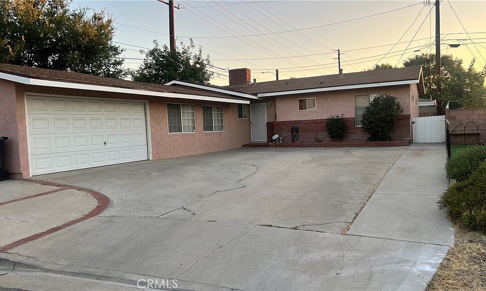 1st image of 43603 Gingham Ave