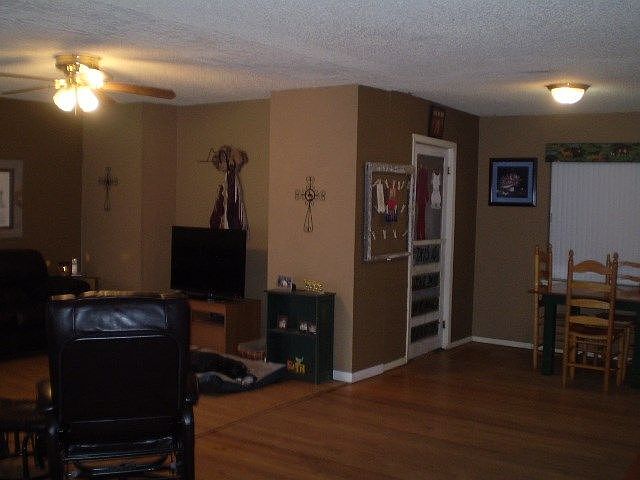 2nd image of 717 Jack St