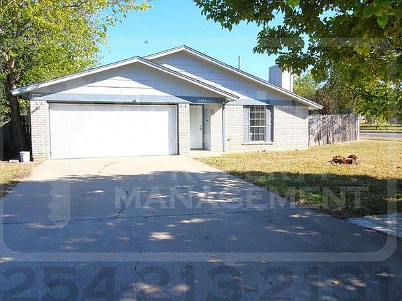 3rd image of 2002 Sherman Dr