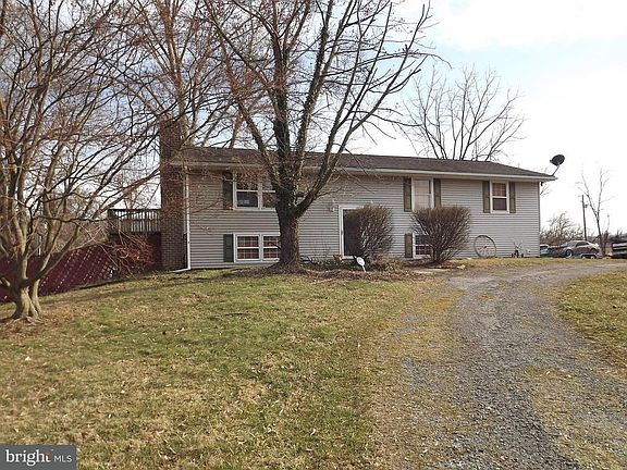 2nd image of 44 Surrey Dr