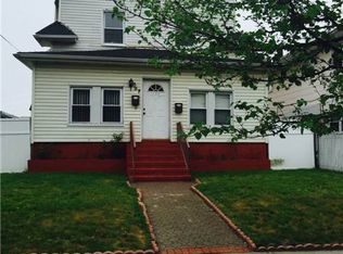 597 Bayview Ave, Inwood, NY 11096