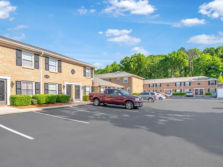 Sage Pointe Apartments — Photo 22